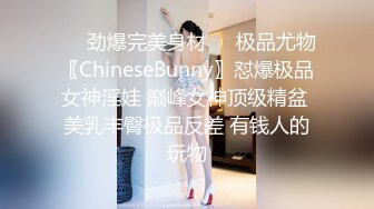 白T短发高三妹子我爱了，卷发妹子也不错，关键BB都嫩，紧