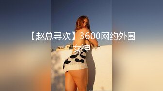 哺乳期的妈妈露脸奶完孩子来喂狼友，跟狼友互动撩骚，吊钟极品大奶子乳汁多多，边挤边喝自己抠逼淫水泛滥