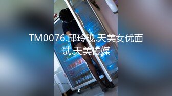 【新速片遞】   漂亮少妇吃鸡啪啪 不要了啊啊我不行了太大太疼了还不射 啊你这样不行的 被大哥不停猛怼 套套掉了还被内射了 