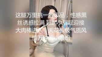  20岁新人小姐姐！大红唇甜美活泼！脱掉小背心，贫乳小奶子，掰穴特写看洞洞，苗条身材展示