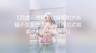   华北丶赵总探花近期最佳蓝色头发外围妹子，近距离拍摄交舔屌，扶着小腰后入抽插